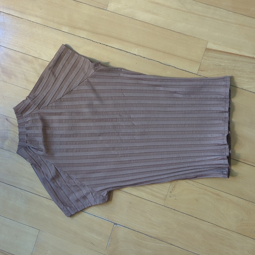 Reformation tan/brown ribbed short sleeve fitted top size medium